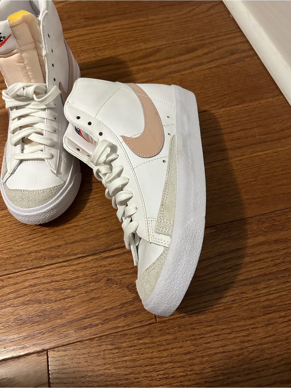 Nike Women’s Blazer Mid in White with Pale Pink Swoosh